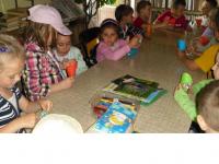 Przedszkolaki w Bibliotece w Tyliczu