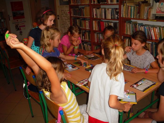 WAKACYJNE ZAJĘCIA W BIBLIOTECE W BEREŚCIE