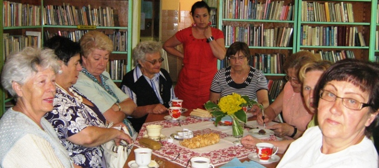 Spotkanie klubu 'Jaworzynki' w bibliotece na Czarnym Potoku.