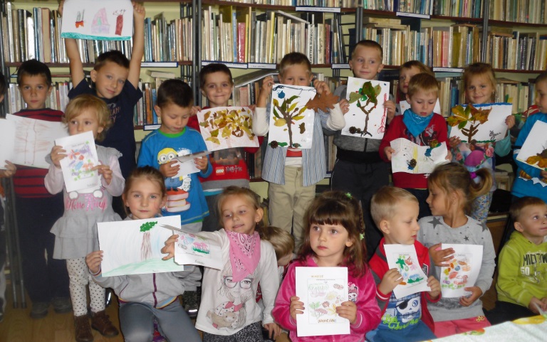 SPOTKANIE DYSKUSYJNEGO KLUBU W TYLICKIEJ BIBLIOTECE