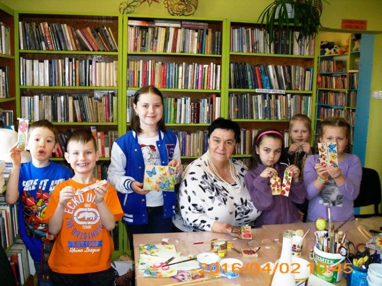 Decoupage w bibliotece na Czarnym Potoku