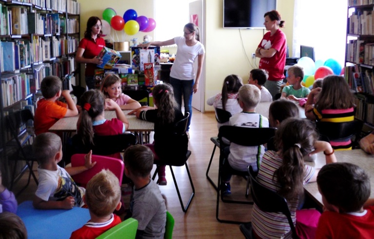 ZaGRAJmy nowy kącik gier planszowych w tylickiej bibliotece